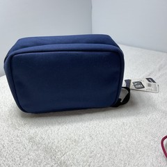 Brookstone Split Travel Storage Tech Travel Shave Bag Black 10 x 6.5 x 4 Inches