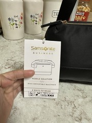 Samsonite Mobile Solution RFID Waist Pack, Black Nylon w/ Leather Trim, NWT