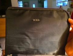 TUMI For Delta Small Zip Pouch Soft Sided Travel Case Toiletry Bag black 8×6.5